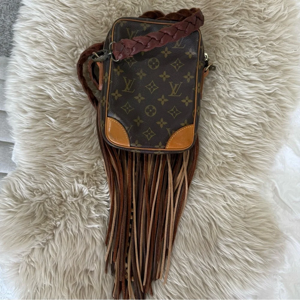Vintage Boho Bags Louis Vuitton revamp Crossbody Bag with Fringe - Picture 6 of 6